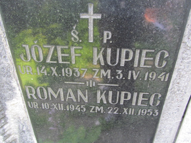 Tadeusz Kupiec 1943 Tarnów - Grobonet - Wyszukiwarka osób pochowanych