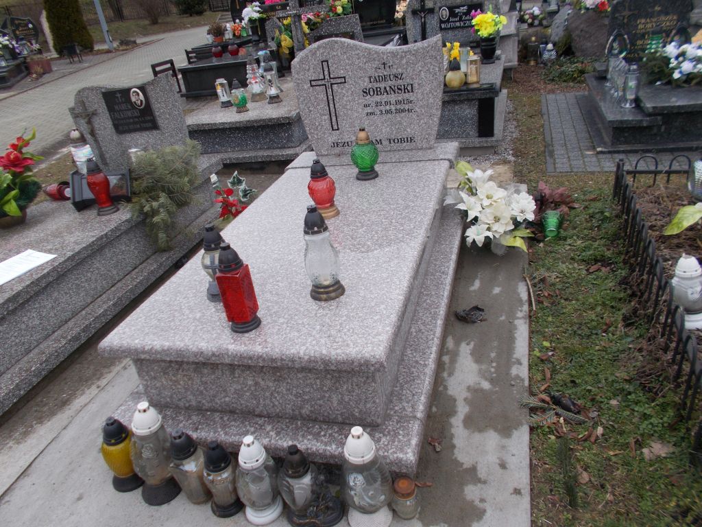 Tadeusz Sobański 1915 Tarnów - Grobonet - Wyszukiwarka osób pochowanych