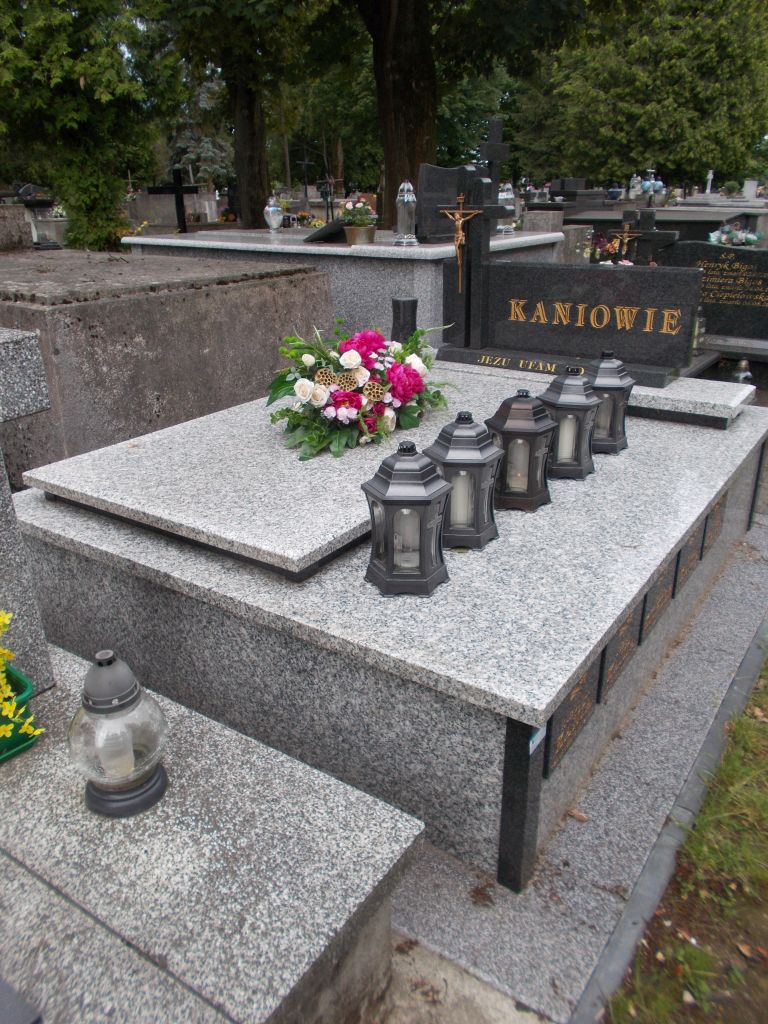 Maria Kania  1933 Tarnów - Grobonet - Wyszukiwarka osób pochowanych