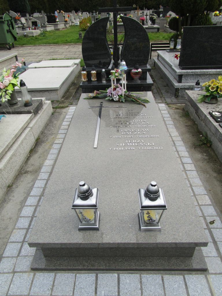 Jerzy Siemieński 1938 Tarnów - Grobonet - Wyszukiwarka osób pochowanych