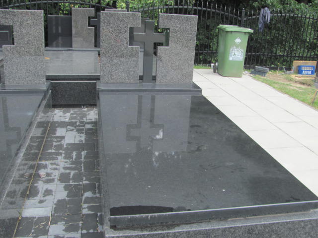 Grób Edward Chrzanowski