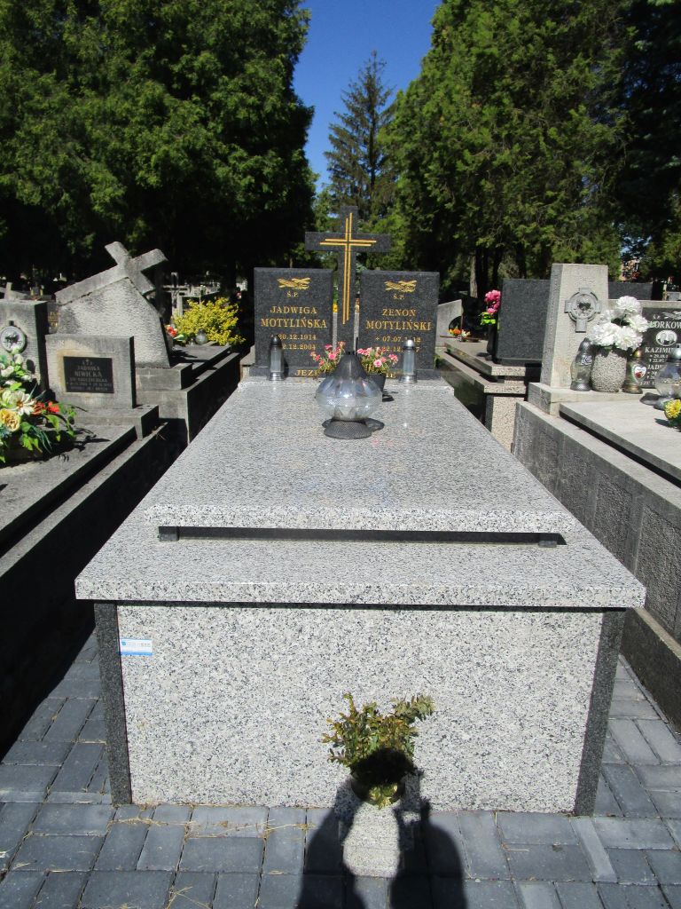 Zenon Motyliński 1912 Tarnów - Grobonet - Wyszukiwarka osób pochowanych