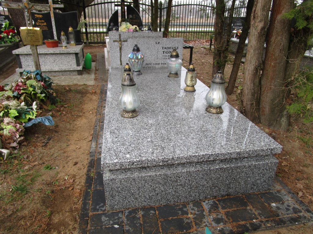 Tadeusz Tonia  1921 Tarnów - Grobonet - Wyszukiwarka osób pochowanych
