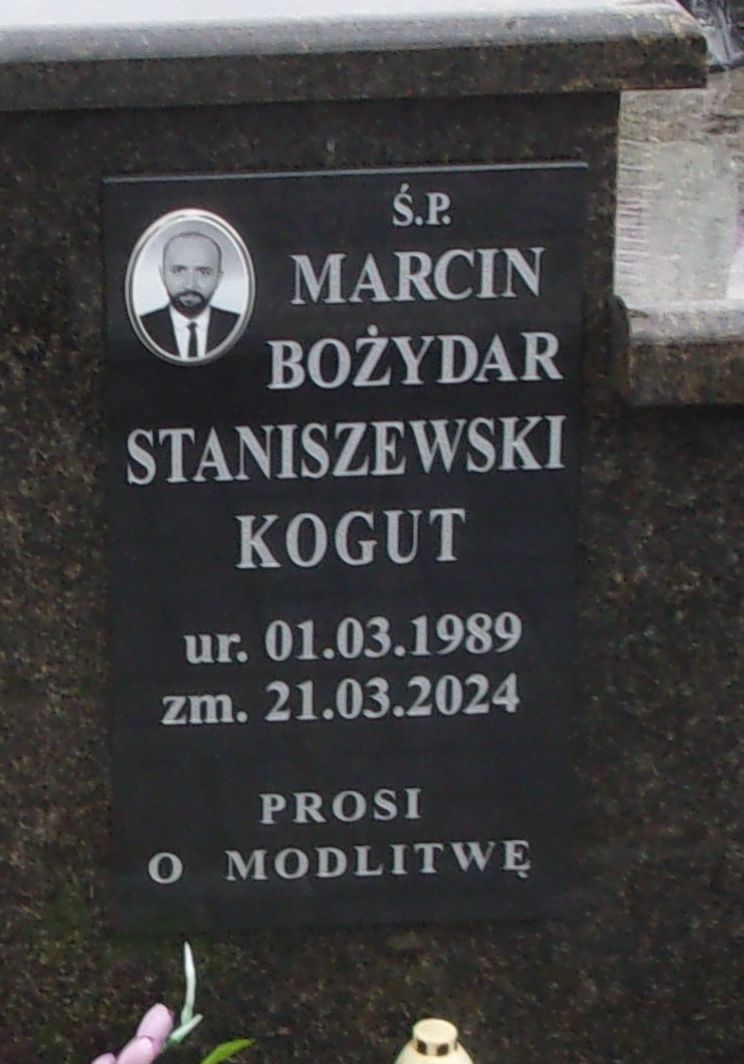 Grób Marcin Staniszewski-Kogut