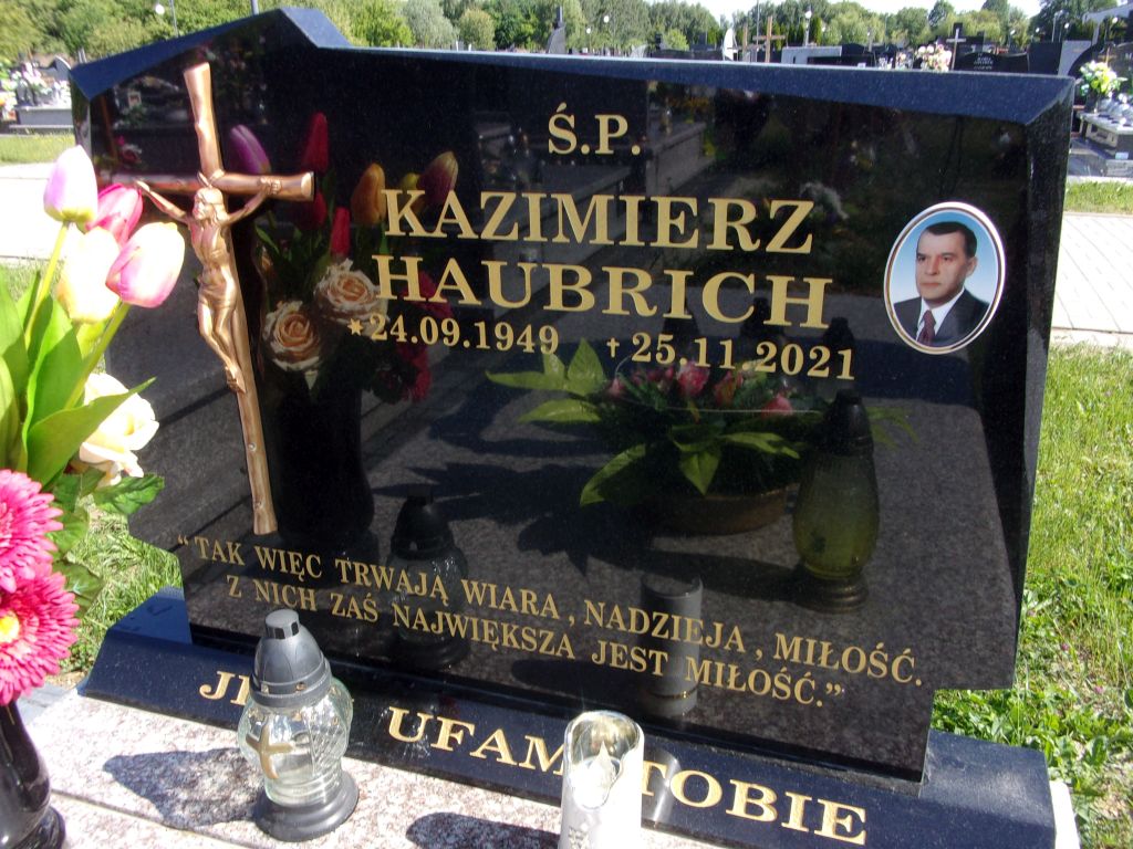 Grób Kazimierz Haubrich