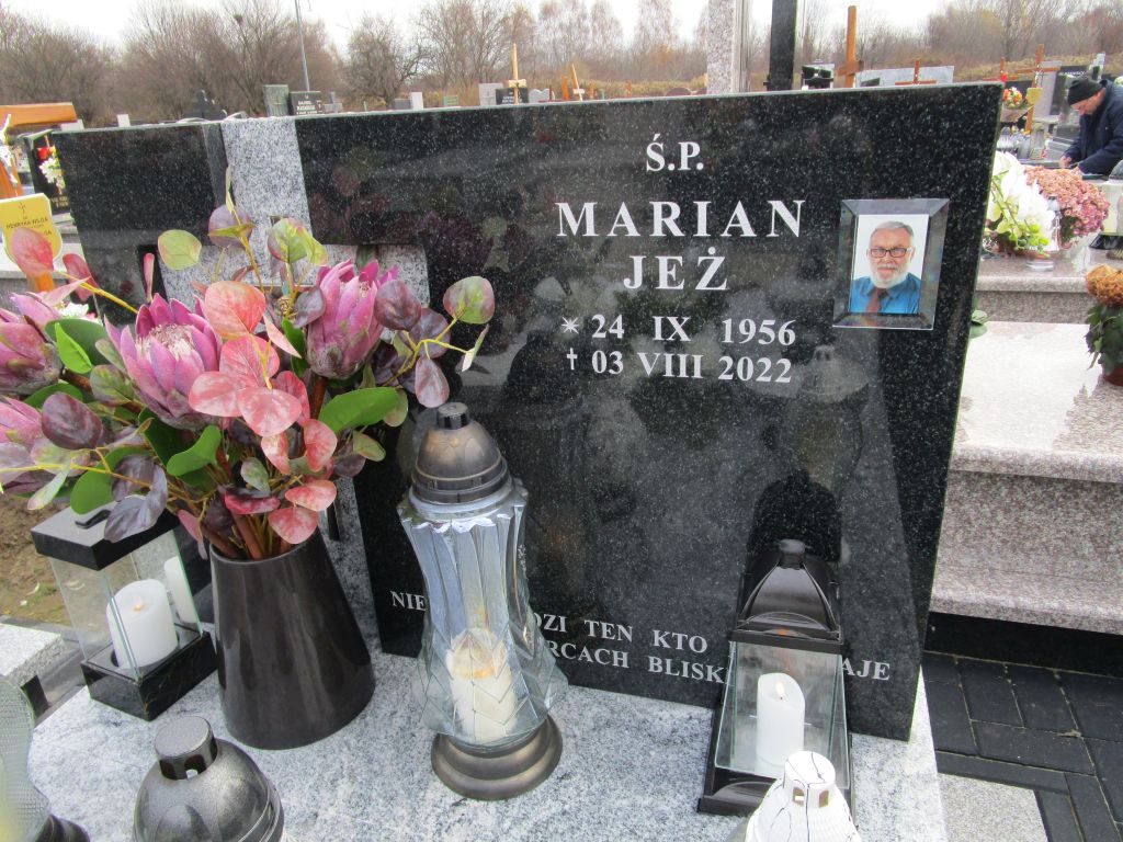 Grób Marian  Jeż 