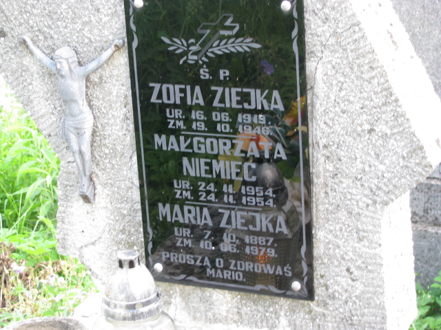 Małgorzata Niemiec 1954 Tarnów - Grobonet - Wyszukiwarka osób pochowanych