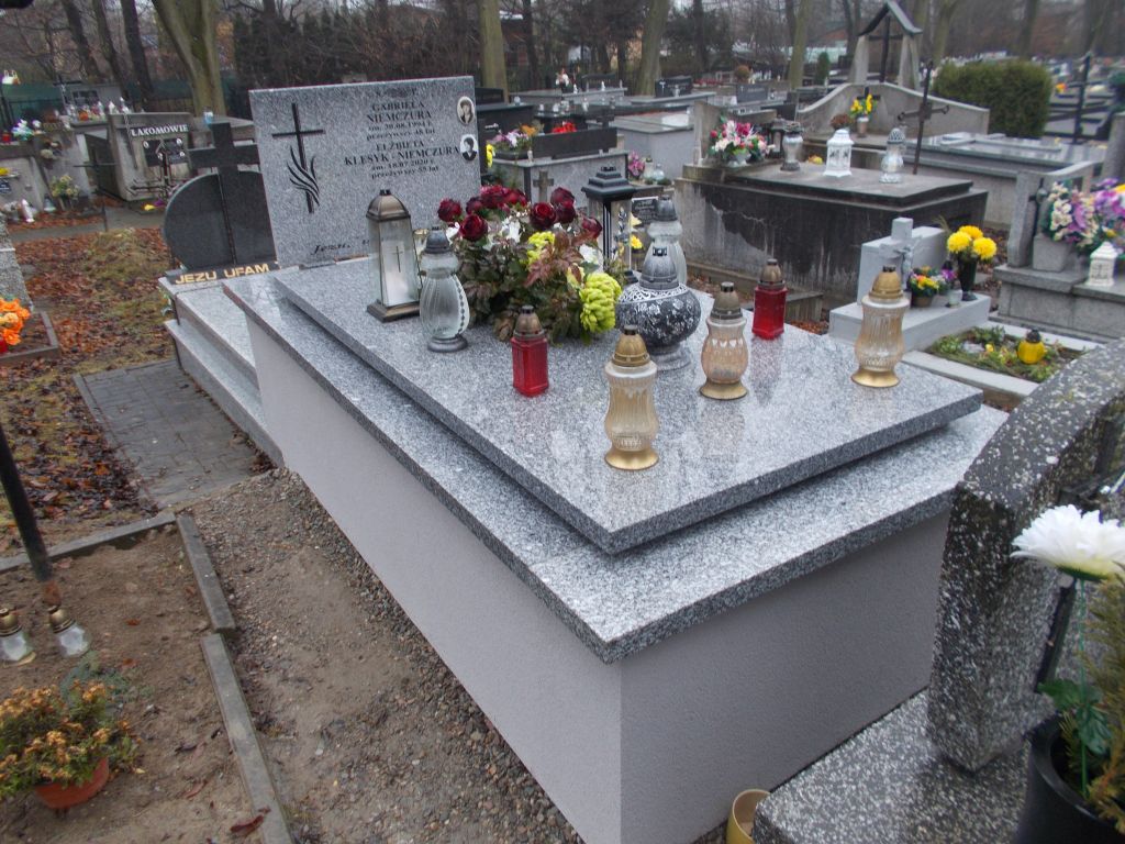 Elżbieta Klesyk-Niemczura  1965 Tarnów - Grobonet - Wyszukiwarka osób pochowanych