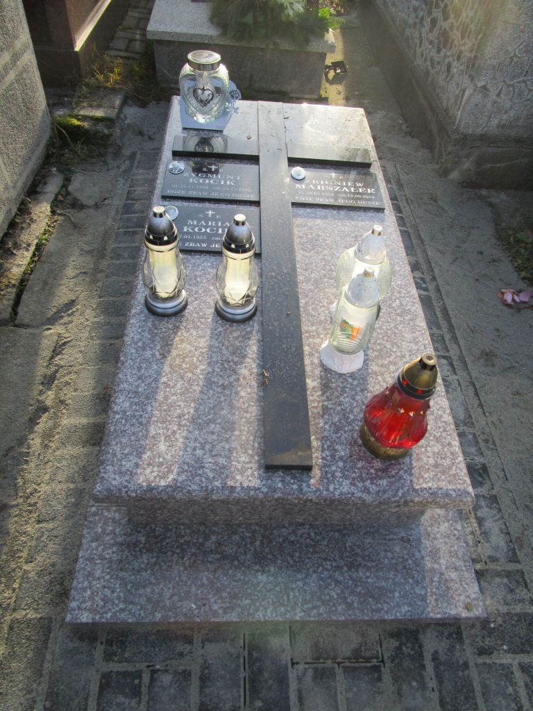 Zbigniew Marszałek 1954 Tarnów - Grobonet - Wyszukiwarka osób pochowanych