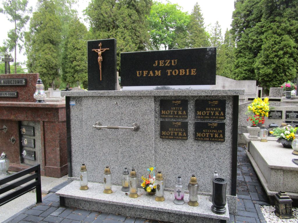 Henryk Motyka 1924 Tarnów - Grobonet - Wyszukiwarka osób pochowanych